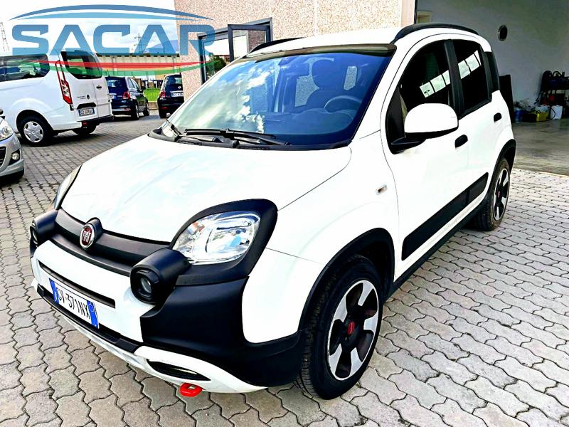 FIAT PANDA 1.0 70CV S&S HYBRID CROSS 