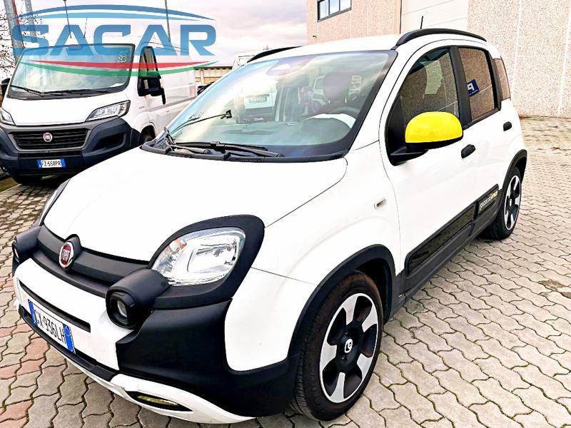 FIAT PANDA CROSS 1.0 70CV HYBRID PANDINA