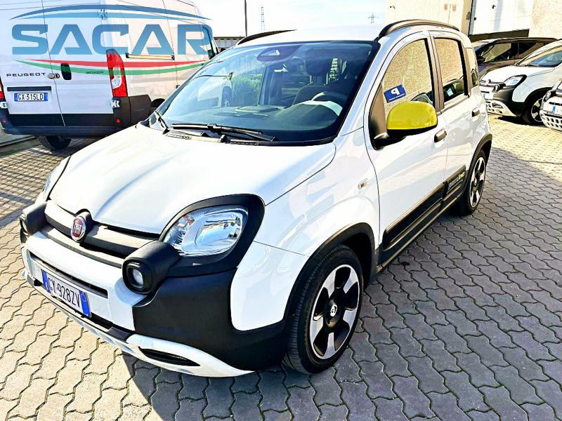 FIAT PANDA CROSS 1.0 70CV HYBRID PANDINA