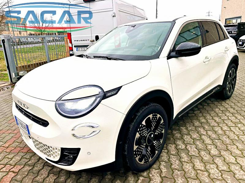 FIAT 600 HYBRID 110 CV DCT MHEV LA PRIMA