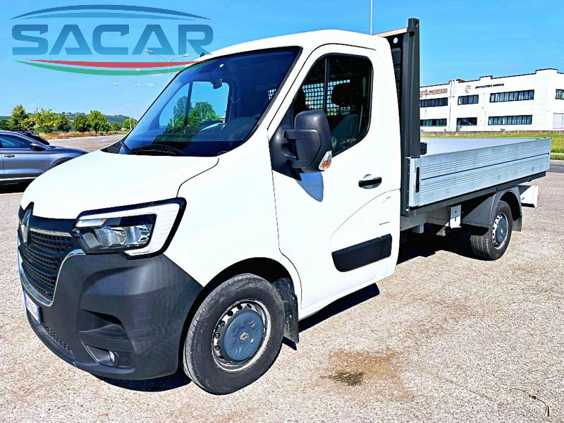 RENAULT MASTER T35 2.3 DCI 135 PM CABINATO 